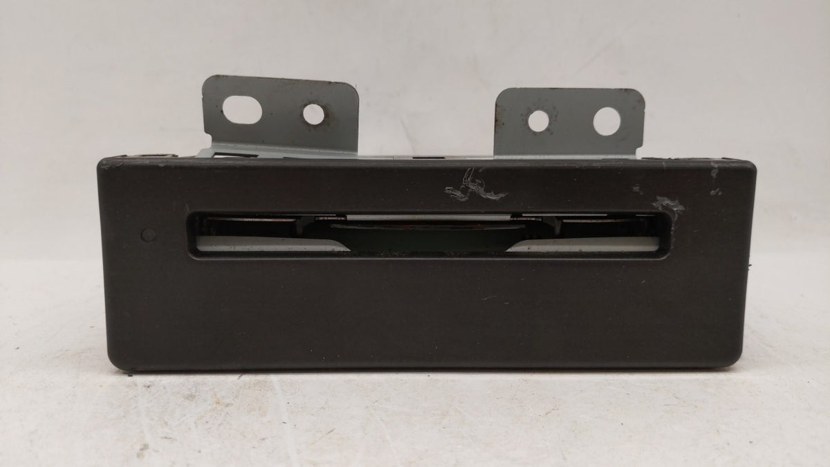 2015-2019 Chevrolet Impala Am Fm Cd Player Radio Receiver 256127 - Oemusedautoparts1.com