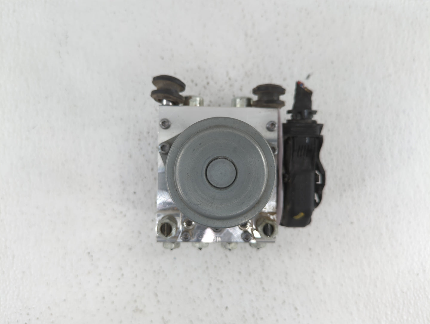 2017-2019 Chevrolet Impala ABS Pump Control Module Replacement P/N:84605919 84314306, 84020433, 84092226 Fits Fits 2017 2018