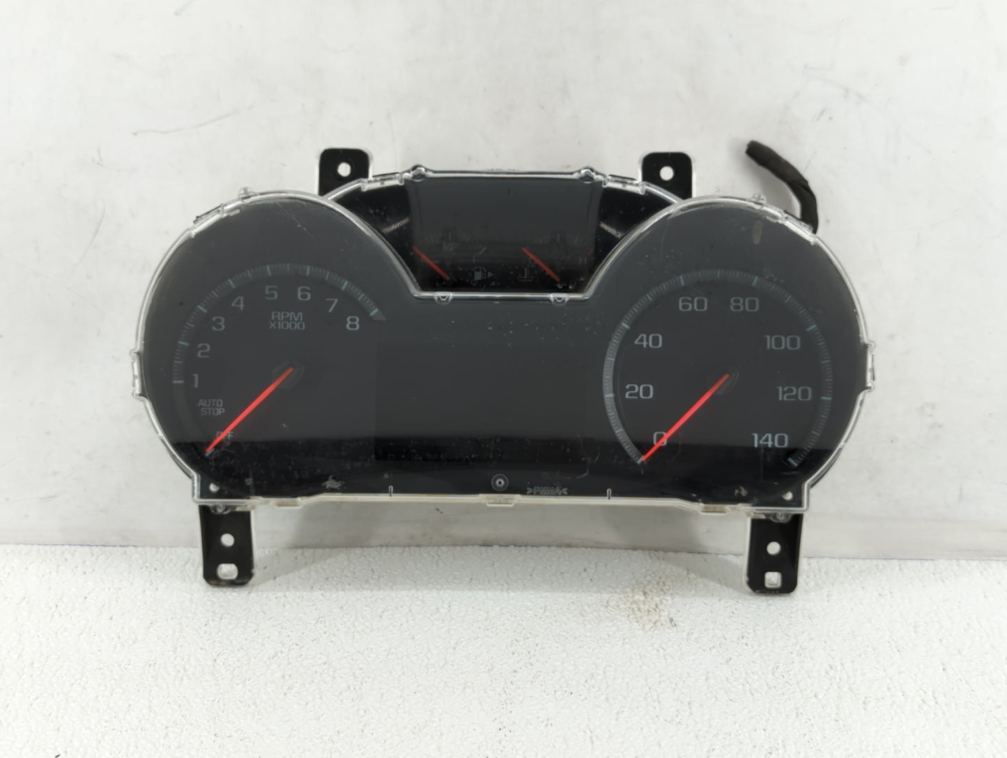 2017-2019 Chevrolet Impala Instrument Cluster Speedometer Gauges P/N:84332429 Fits Fits 2017 2018 2019 OEM Used Auto Parts -