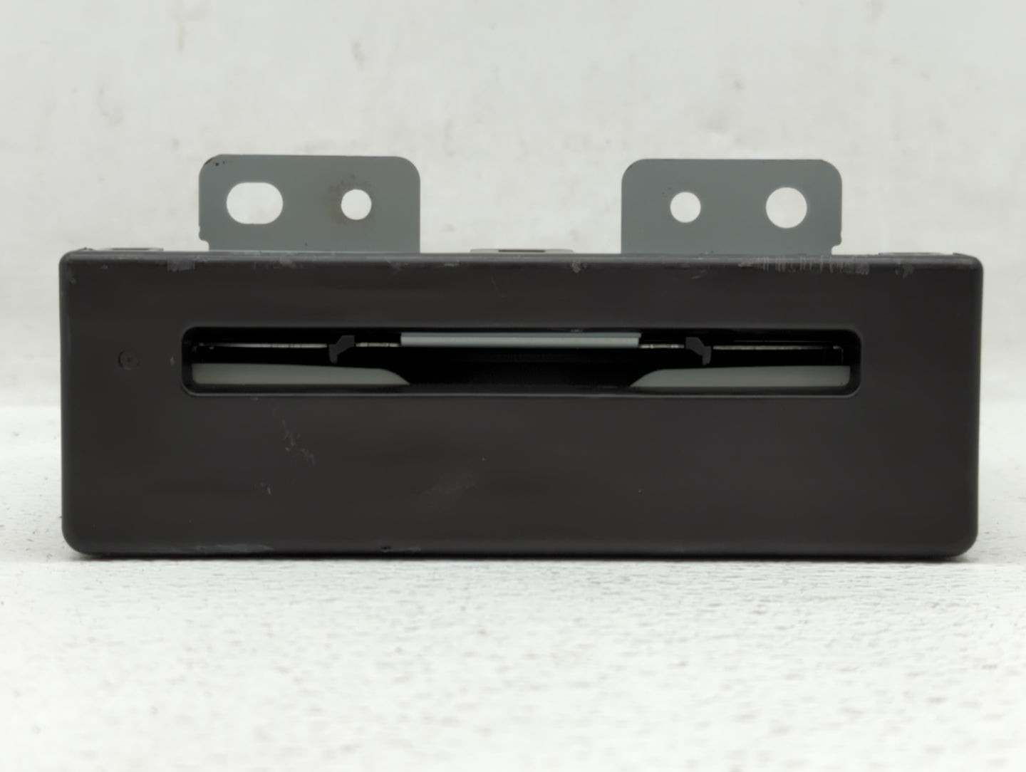 2015-2020 Chevrolet Impala Am Fm Cd Player Radio Receiver - Oemusedautoparts1.com