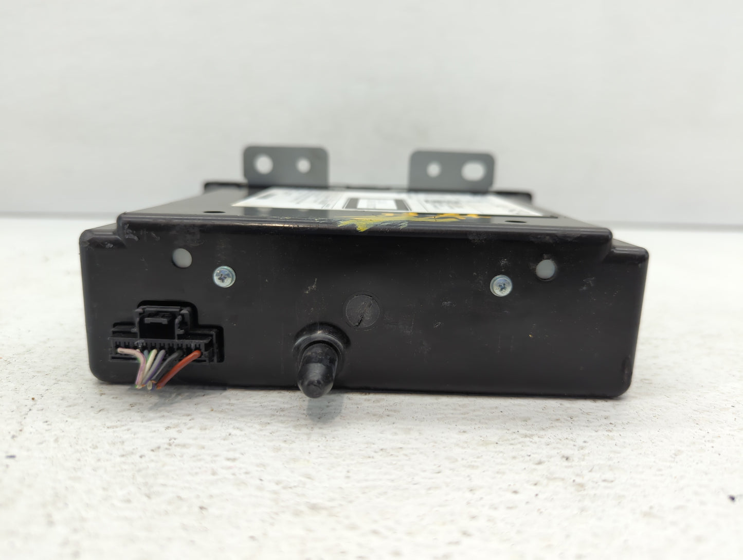 2015-2020 Chevrolet Impala Am Fm Cd Player Radio Receiver - Oemusedautoparts1.com