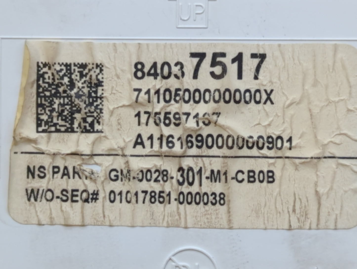 2017-2020 Chevrolet Impala Instrument Cluster Speedometer Gauges P/N:84037517 84332427, 84142077 Fits Fits 2017 2018 2019 20