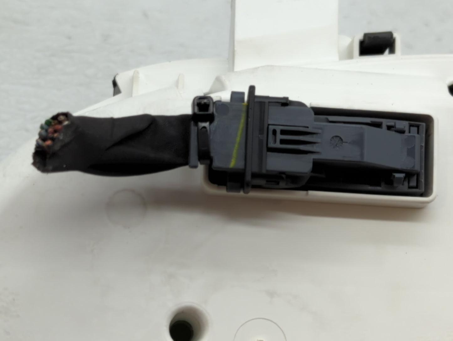 2017-2020 Chevrolet Impala Instrument Cluster Speedometer Gauges P/N:84037517 84332427, 84142077 Fits Fits 2017 2018 2019 20