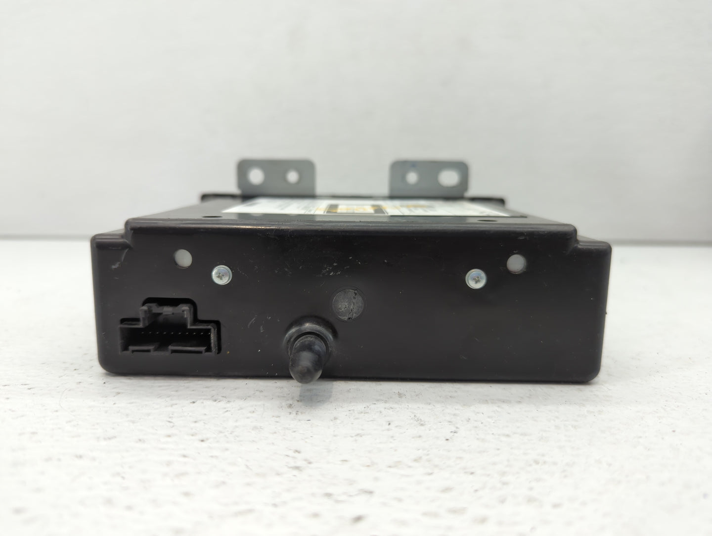 2015-2020 Chevrolet Impala Radio AM FM Cd Player Receiver Replacement P/N:84016434 812425551 Fits OEM Used Auto Parts - Oemu