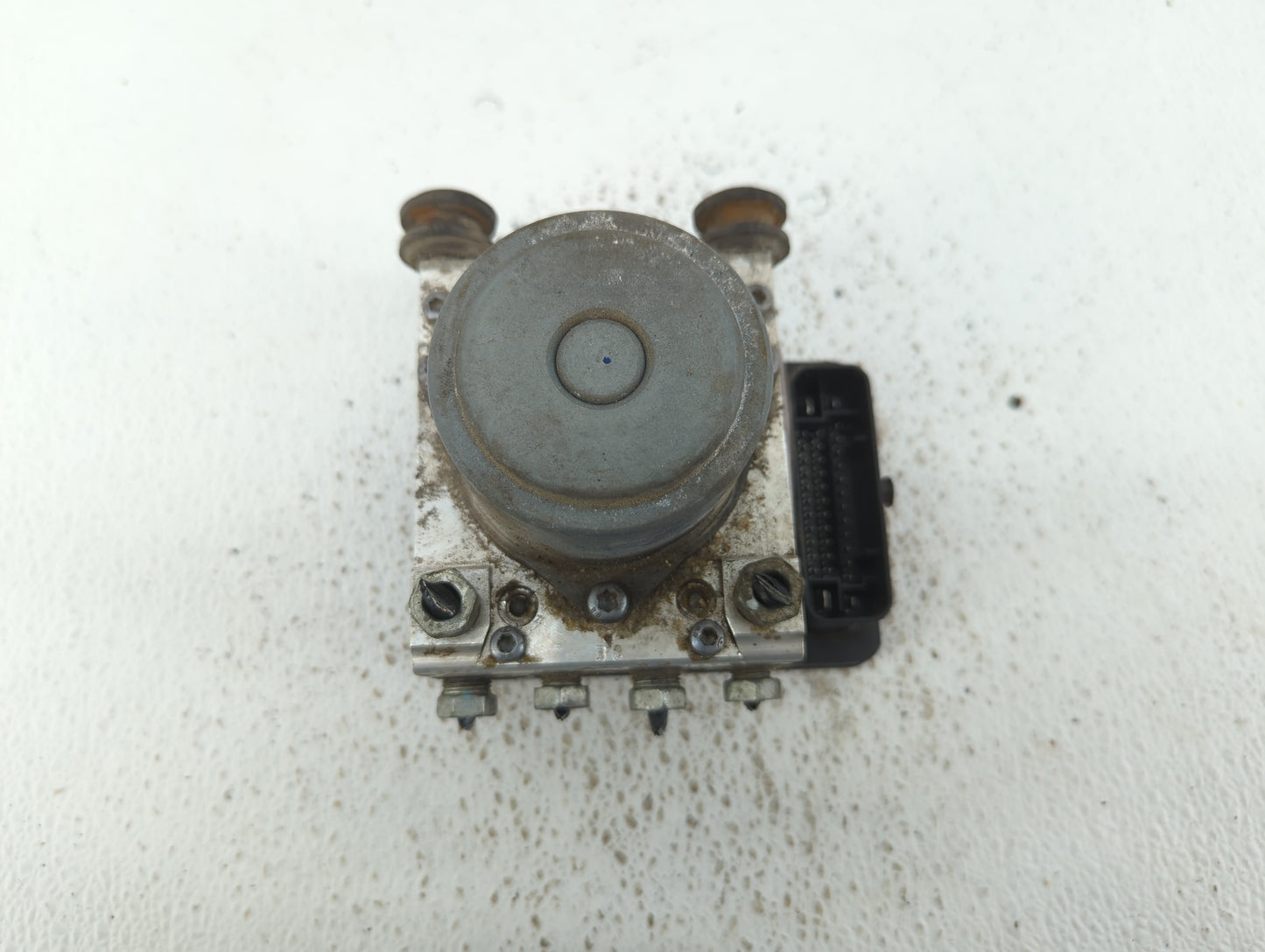 2017-2020 Chevrolet Impala ABS Pump Control Module Replacement P/N:84092226 Fits Fits 2017 2018 2019 2020 OEM Used Auto Part