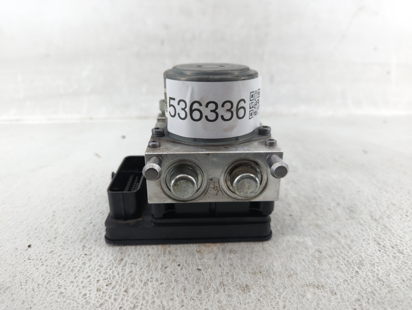 2017-2020 Chevrolet Impala ABS Pump Control Module Replacement P/N:84092226 Fits Fits 2017 2018 2019 2020 OEM Used Auto Part