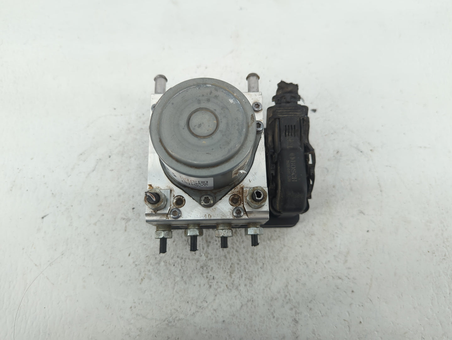2017-2020 Chevrolet Impala ABS Pump Control Module Replacement P/N:84605919 84092226 Fits Fits 2017 2018 2019 2020 OEM Used 