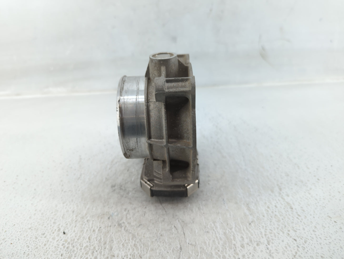 2012-2020 Chevrolet Impala Throttle Body P/N:12670981AA Fits Fits 2012 2013 2014 2015 2016 2017 2018 2019 2020 2021 2022 OEM