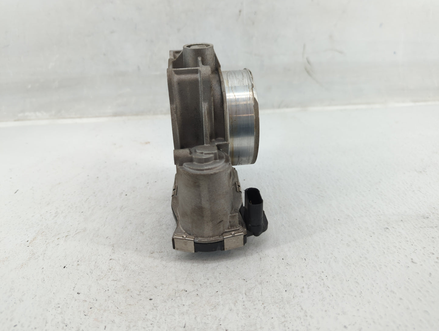 2012-2020 Chevrolet Impala Throttle Body P/N:12670981AA Fits Fits 2012 2013 2014 2015 2016 2017 2018 2019 2020 2021 2022 OEM