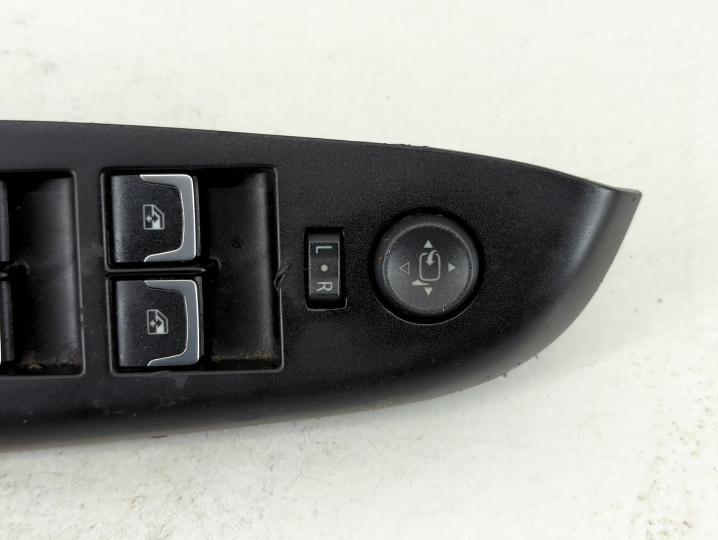2014-2020 Chevrolet Impala Master Power Window Switch Replacement Driver Side Left P/N:23466790 Fits OEM Used Auto Parts - O
