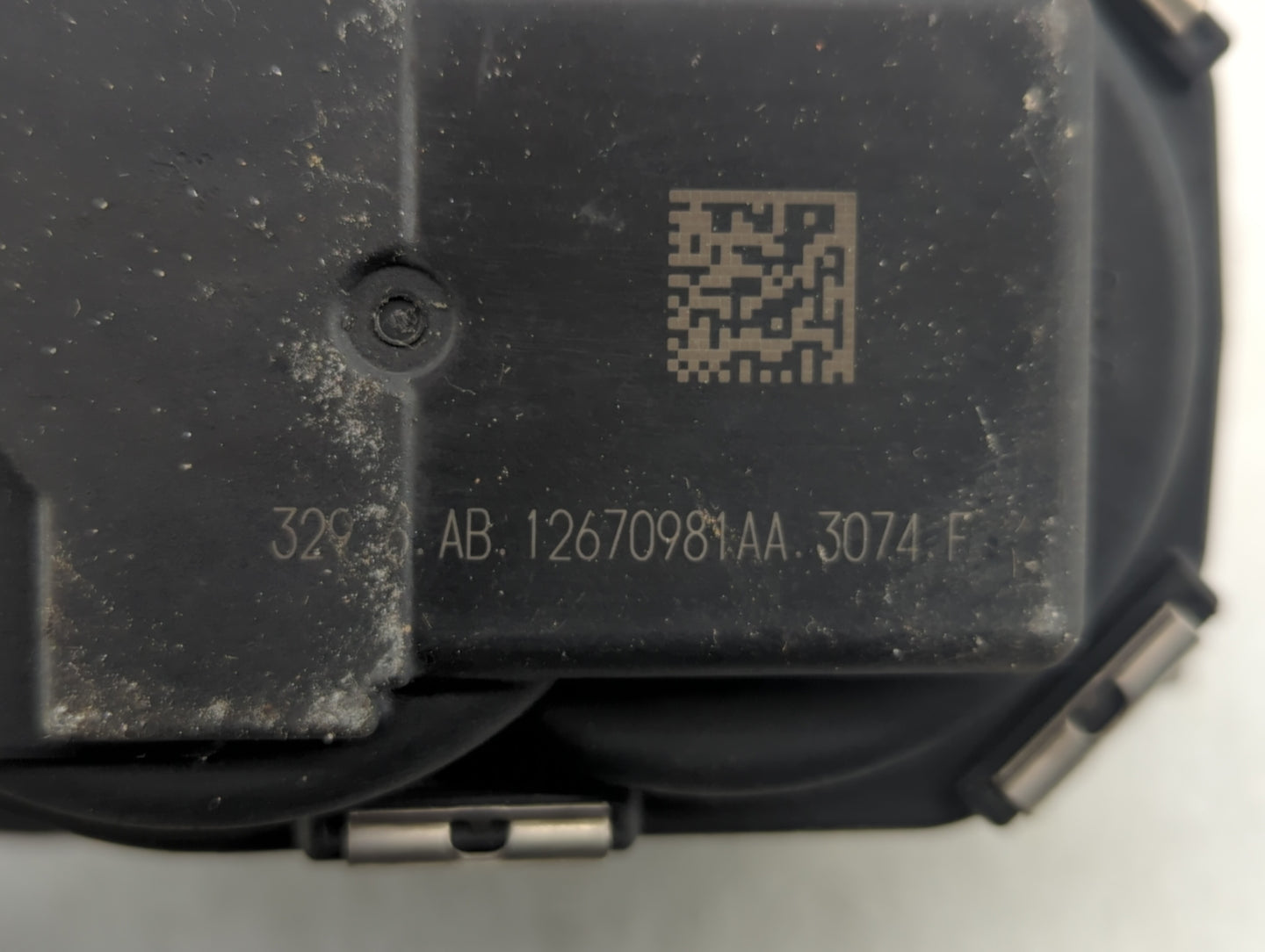 2012-2020 Chevrolet Impala Throttle Body P/N:12670981AA Fits Fits 2012 2013 2014 2015 2016 2017 2018 2019 2020 2021 2022 OEM