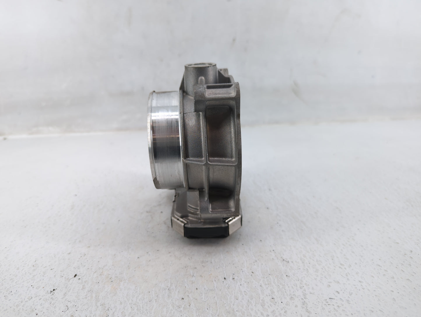 2012-2020 Chevrolet Impala Throttle Body P/N:12670981AA Fits Fits 2012 2013 2014 2015 2016 2017 2018 2019 2020 2021 2022 OEM