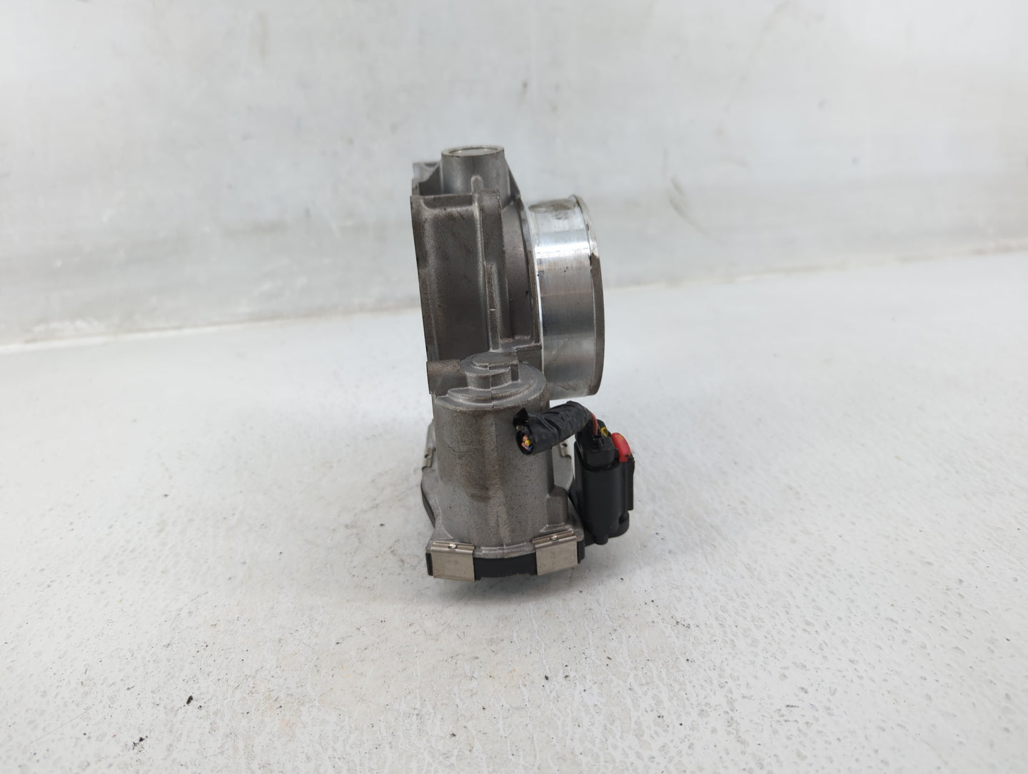 2012-2020 Chevrolet Impala Throttle Body P/N:12670981AA Fits Fits 2012 2013 2014 2015 2016 2017 2018 2019 2020 2021 2022 OEM