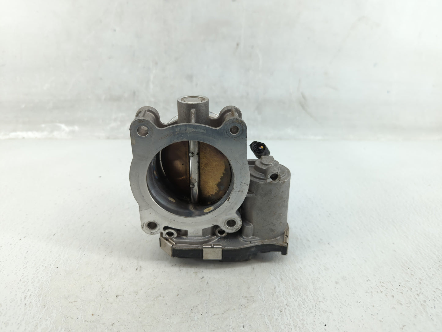 2016-2019 Chevrolet Impala Throttle Body P/N:12670839AA Fits Fits 2016 2017 2018 2019 2020 2021 2022 OEM Used Auto Parts - O