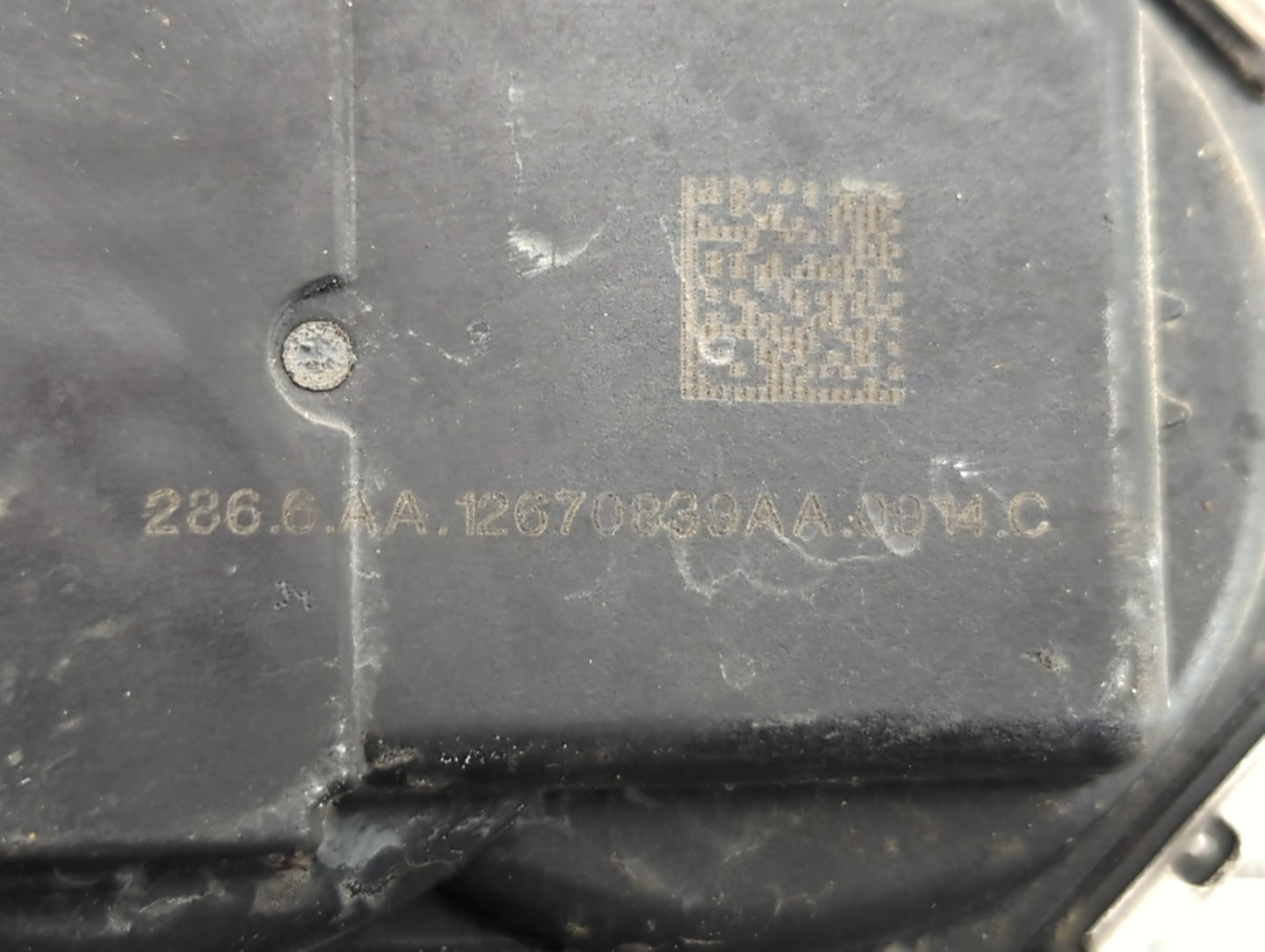 2016-2019 Chevrolet Impala Throttle Body P/N:12670839AA Fits Fits 2016 2017 2018 2019 2020 2021 2022 OEM Used Auto Parts - O