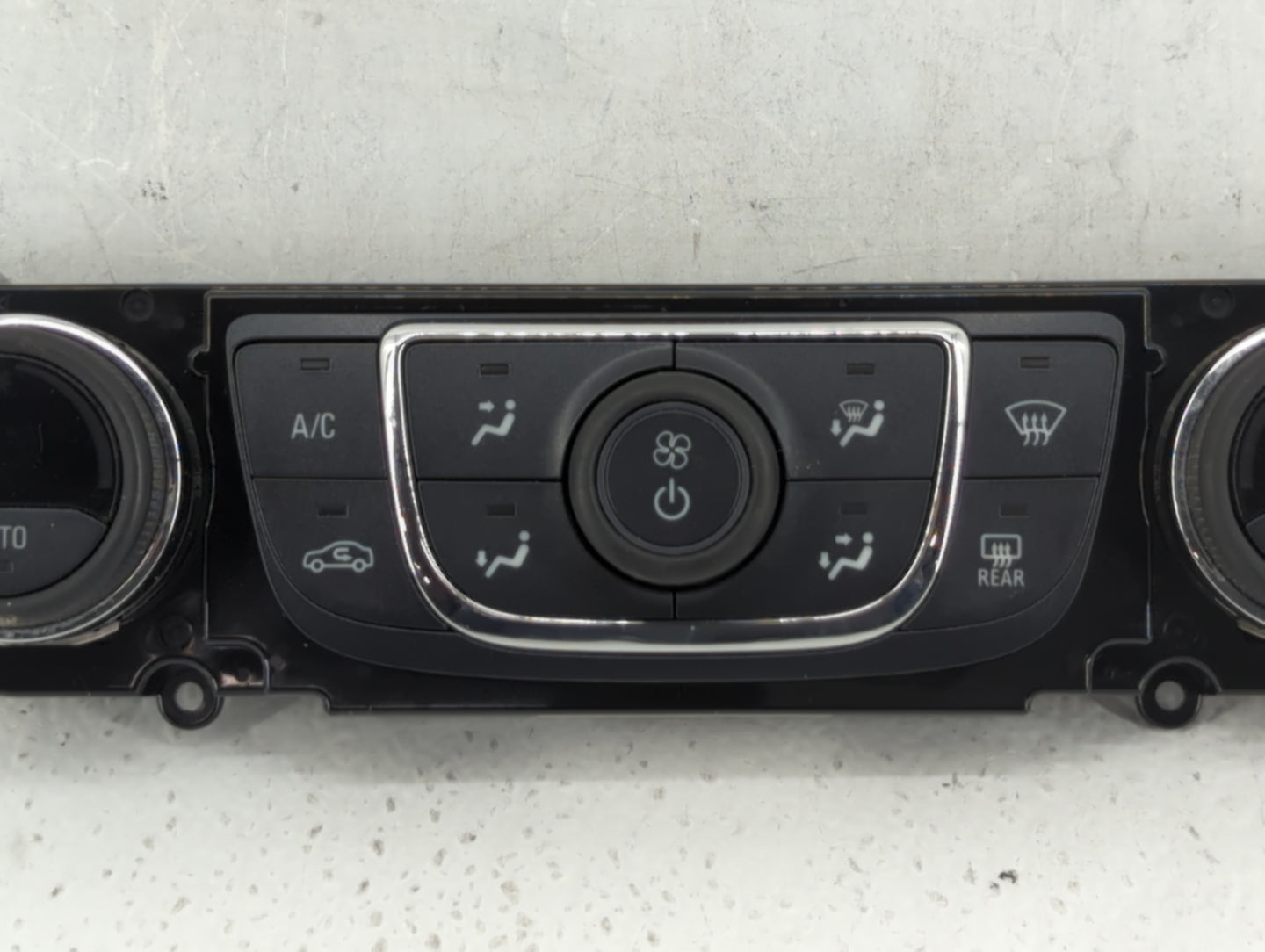 2014-2020 Chevrolet Impala Climate Control Module Temperature AC/Heater Replacement P/N:84429867 23453509 Fits OEM Used Auto