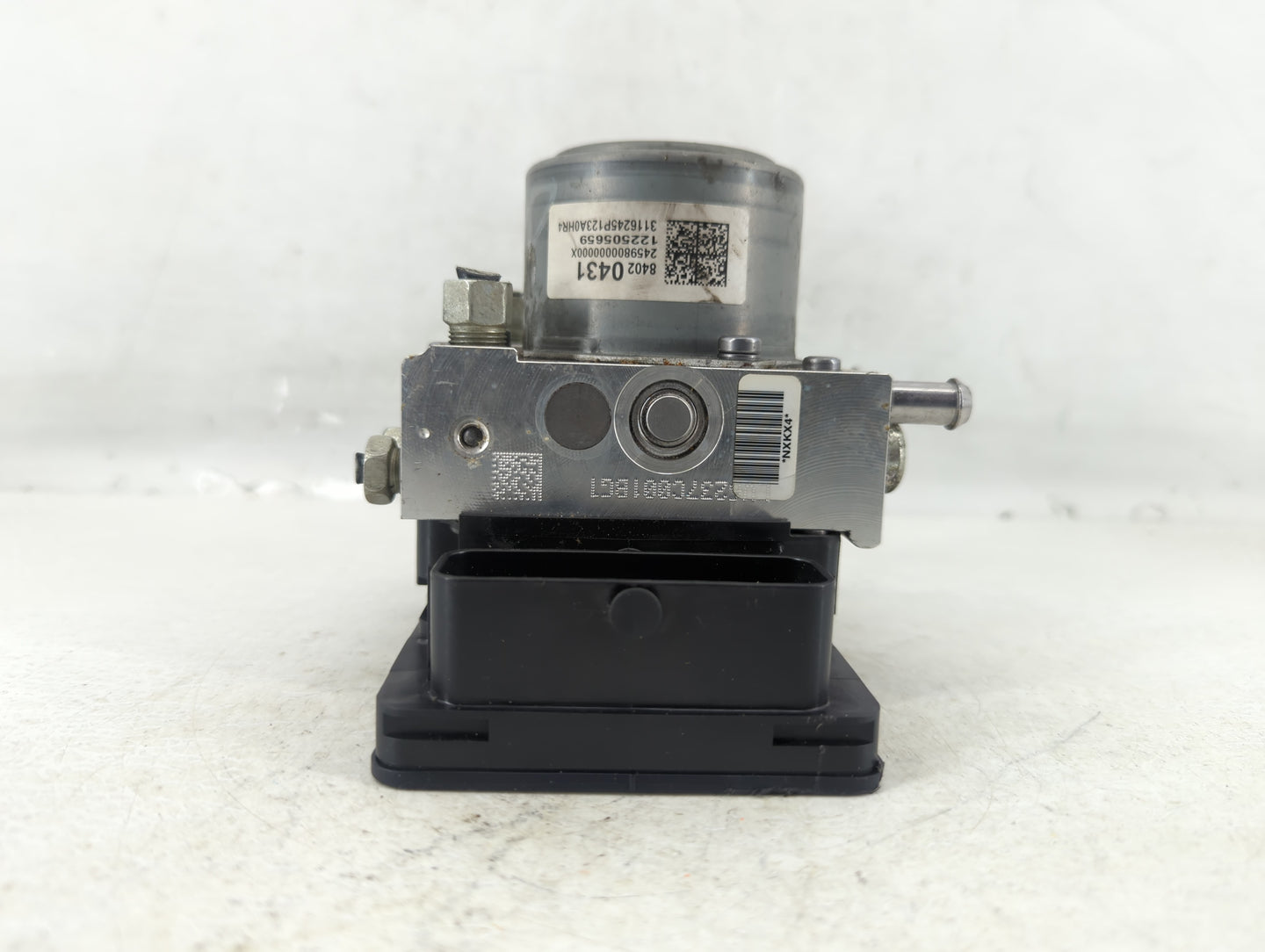 2017-2020 Chevrolet Impala ABS Pump Control Module Replacement P/N:84020431 Fits Fits 2017 2018 2019 2020 OEM Used Auto Part