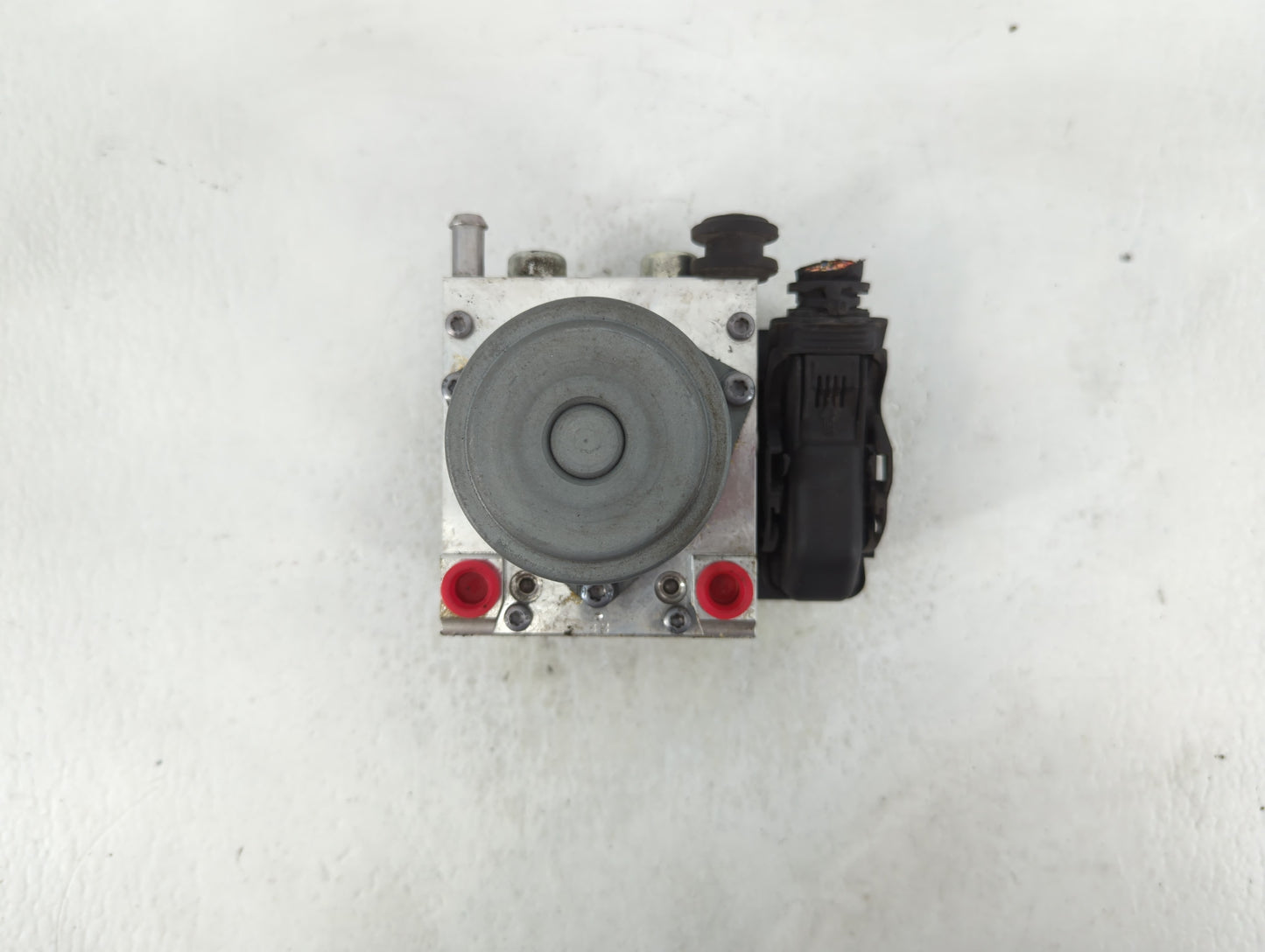 2017-2020 Chevrolet Impala ABS Pump Control Module Replacement P/N:84092226 Fits Fits 2017 2018 2019 2020 OEM Used Auto Part