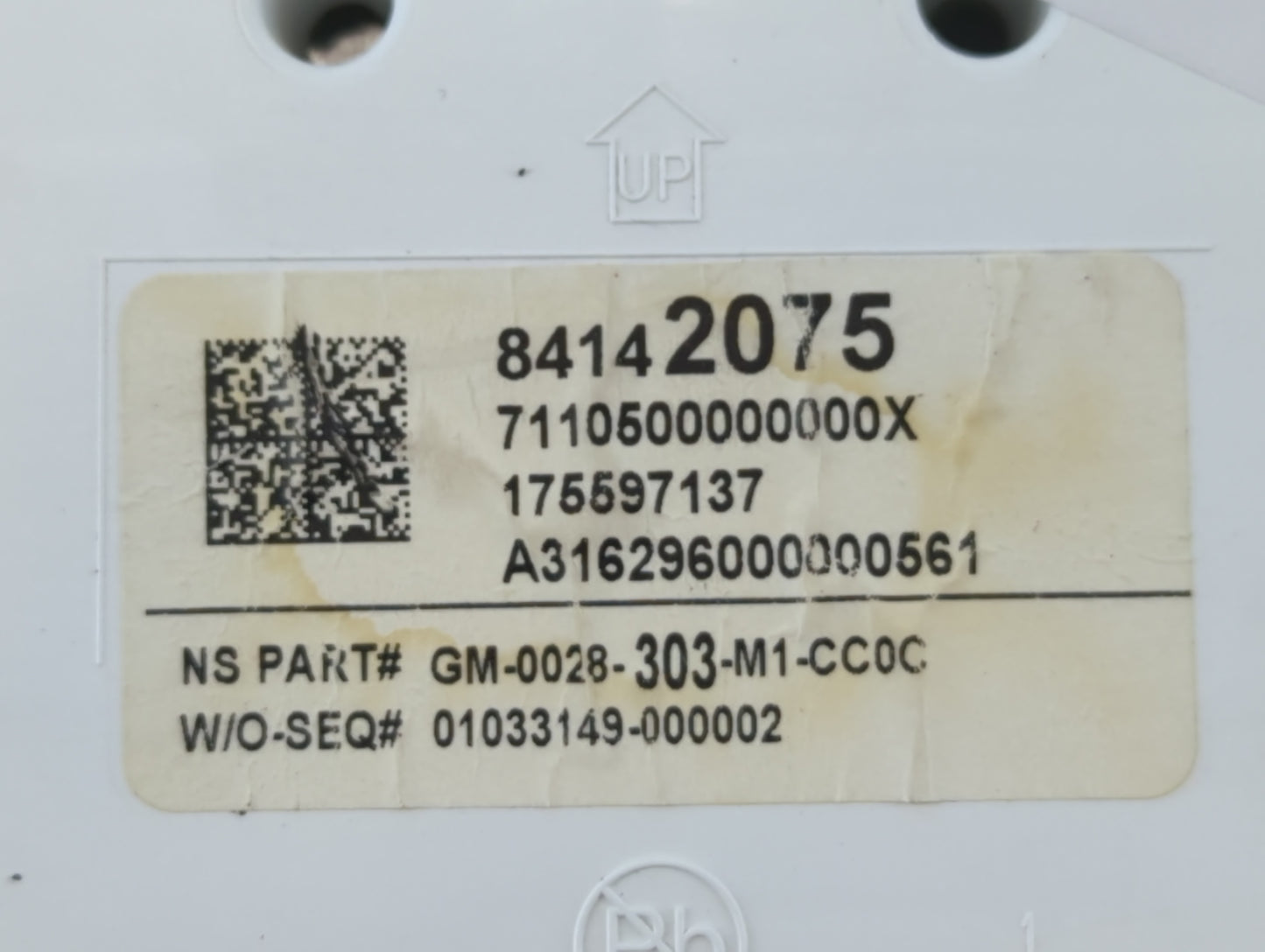 2017-2020 Chevrolet Impala Instrument Cluster Speedometer Gauges P/N:84142075 Fits Fits 2017 2018 2019 2020 OEM Used Auto Pa