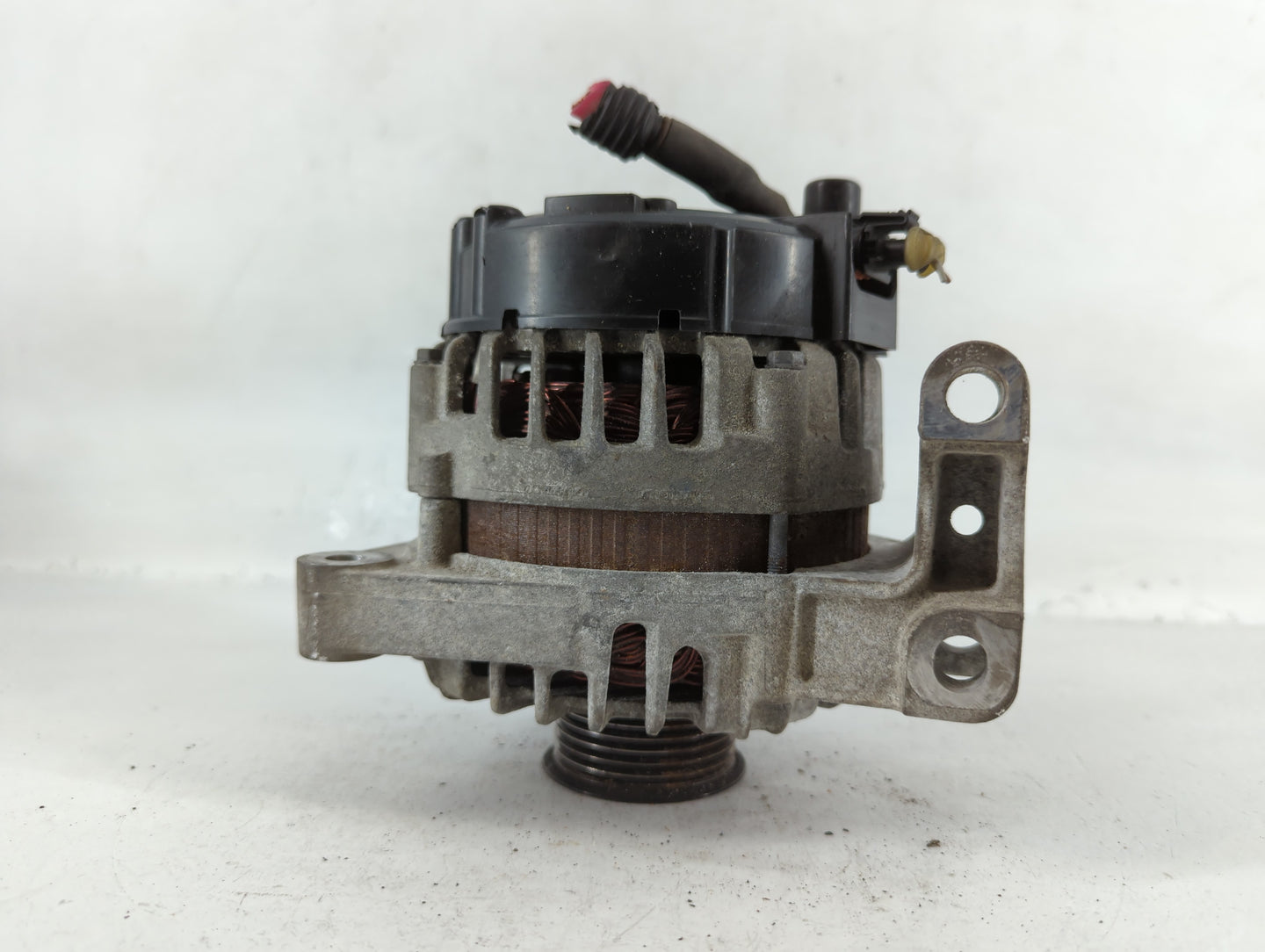 2017-2020 Chevrolet Impala Alternator Replacement Generator Charging Assembly Engine OEM P/N:2619571 B 13597235 Fits OEM Use