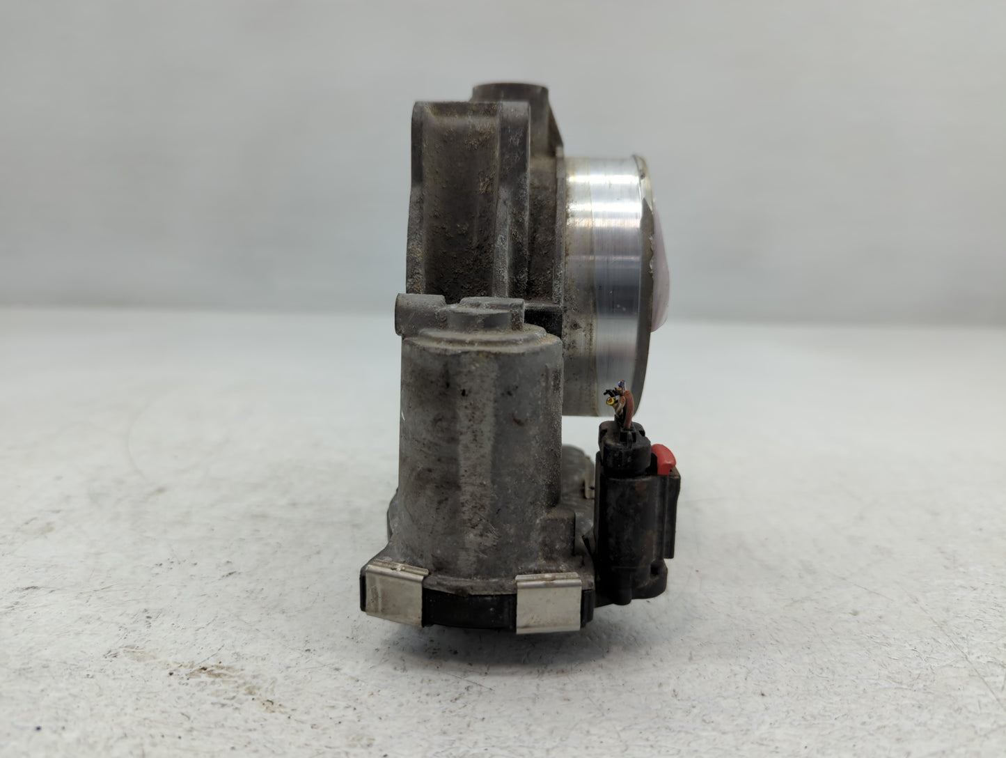 2012-2020 Chevrolet Impala Throttle Body P/N:12670981AA Fits Fits 2012 2013 2014 2015 2016 2017 2018 2019 2020 2021 2022 OEM
