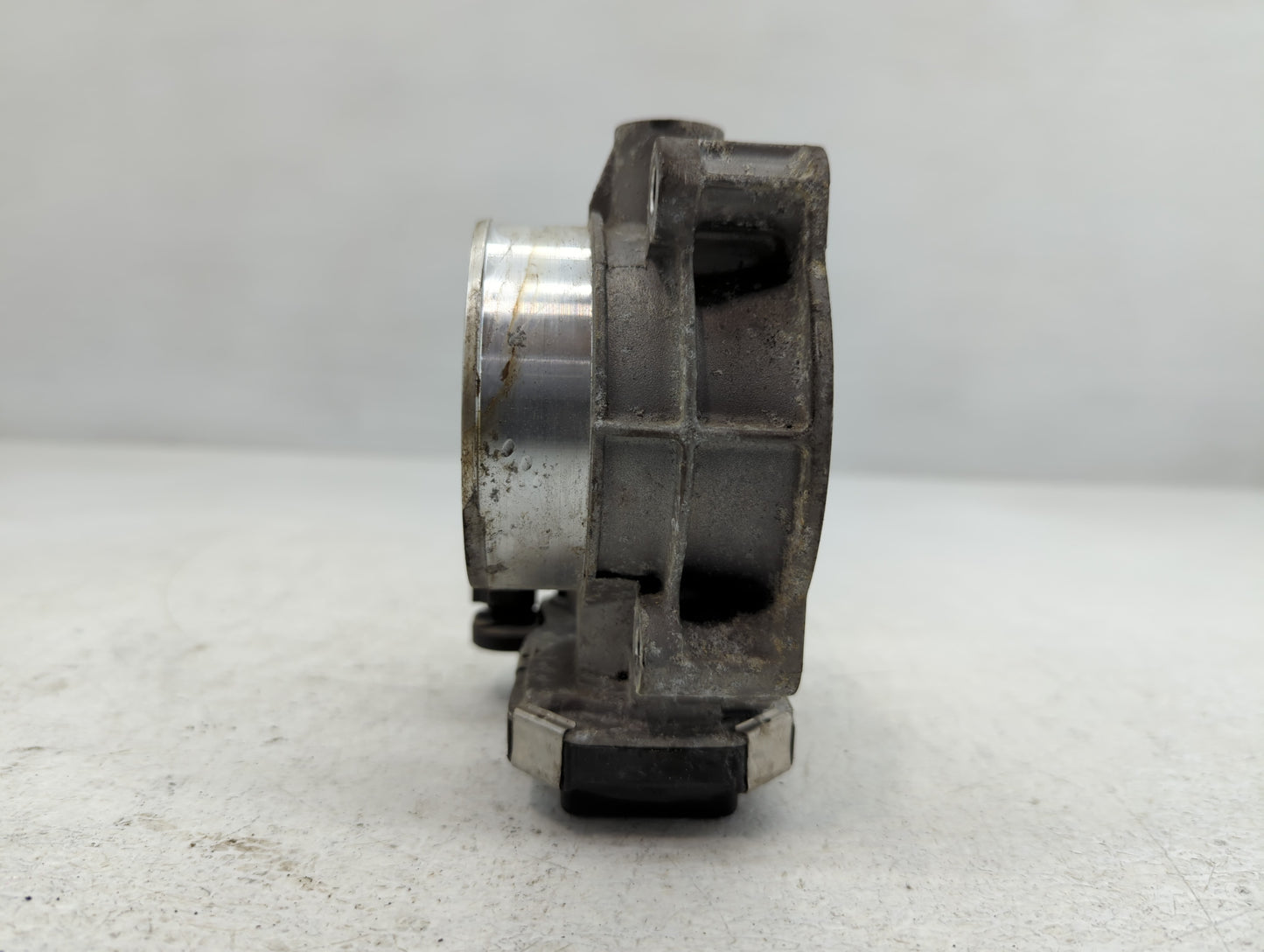 2012-2020 Chevrolet Impala Throttle Body P/N:12670981AA Fits Fits 2012 2013 2014 2015 2016 2017 2018 2019 2020 2021 2022 OEM