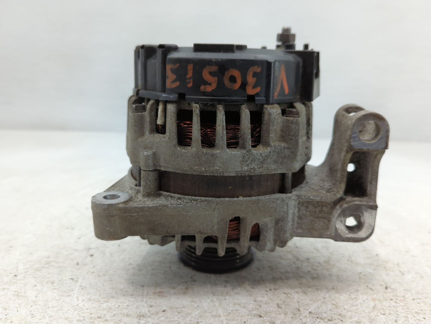 2017-2020 Chevrolet Impala Alternator Replacement Generator Charging Assembly Engine OEM P/N:2619571 B 13597235 Fits OEM Use
