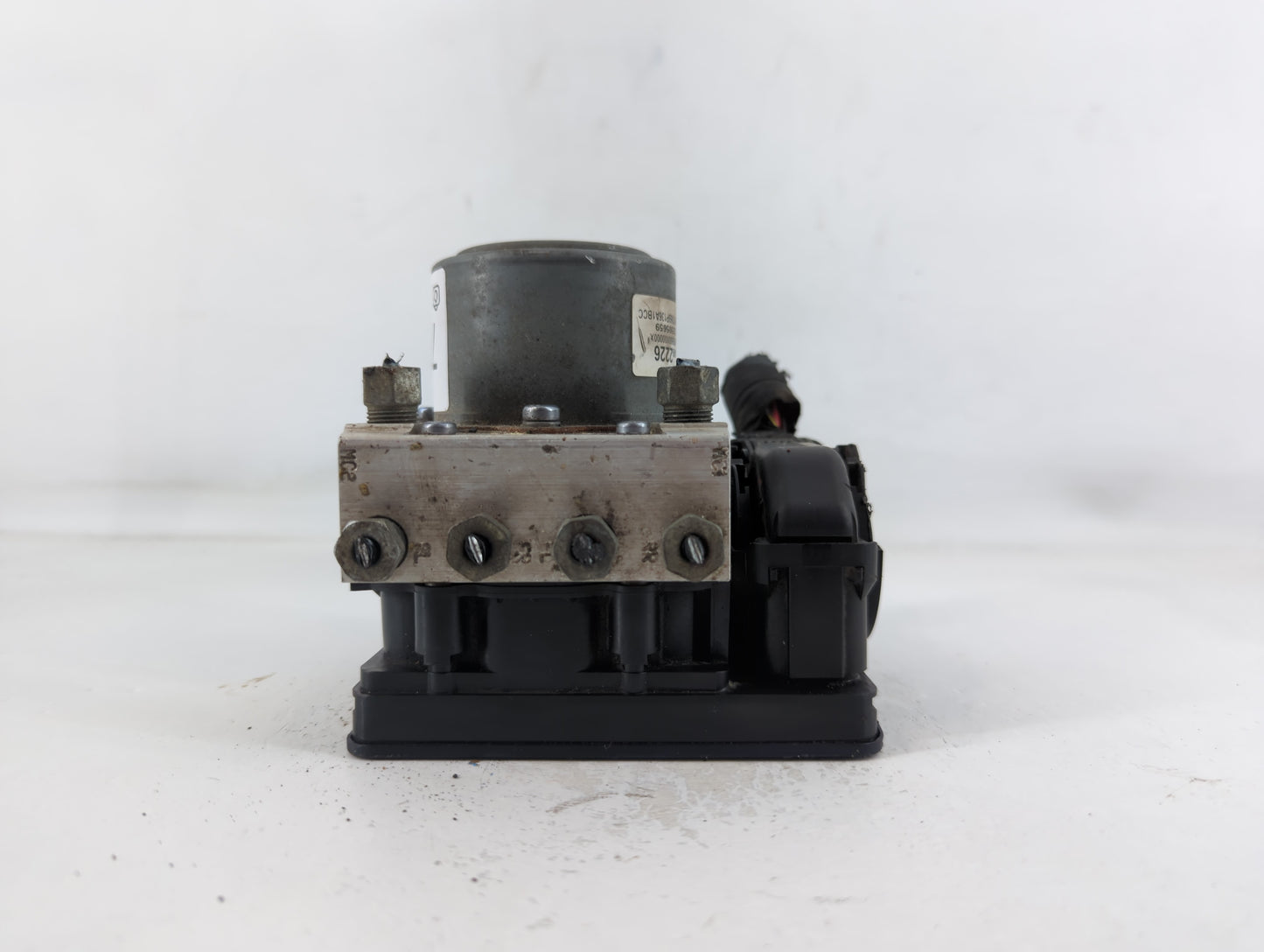 2017-2020 Chevrolet Impala ABS Pump Control Module Replacement P/N:84092226 Fits Fits 2017 2018 2019 2020 OEM Used Auto Part
