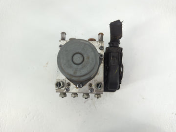 2017-2020 Chevrolet Impala ABS Pump Control Module Replacement P/N:84092226 Fits Fits 2017 2018 2019 2020 OEM Used Auto Parts