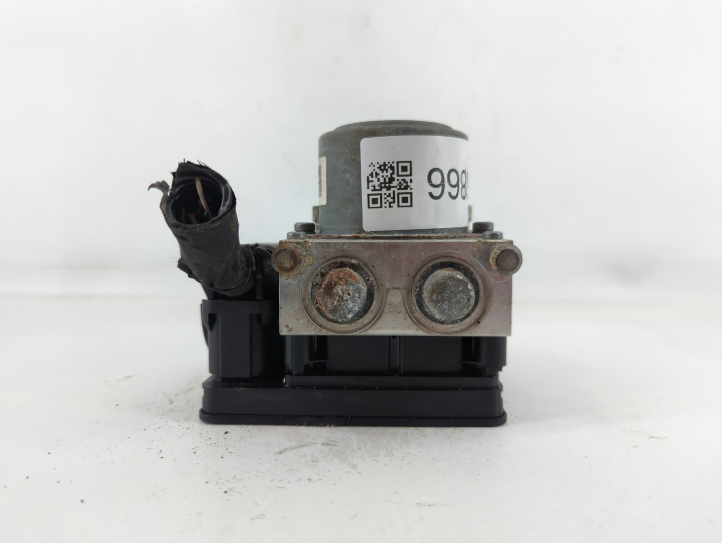2017-2020 Chevrolet Impala ABS Pump Control Module Replacement P/N:84092226 Fits Fits 2017 2018 2019 2020 OEM Used Auto Part