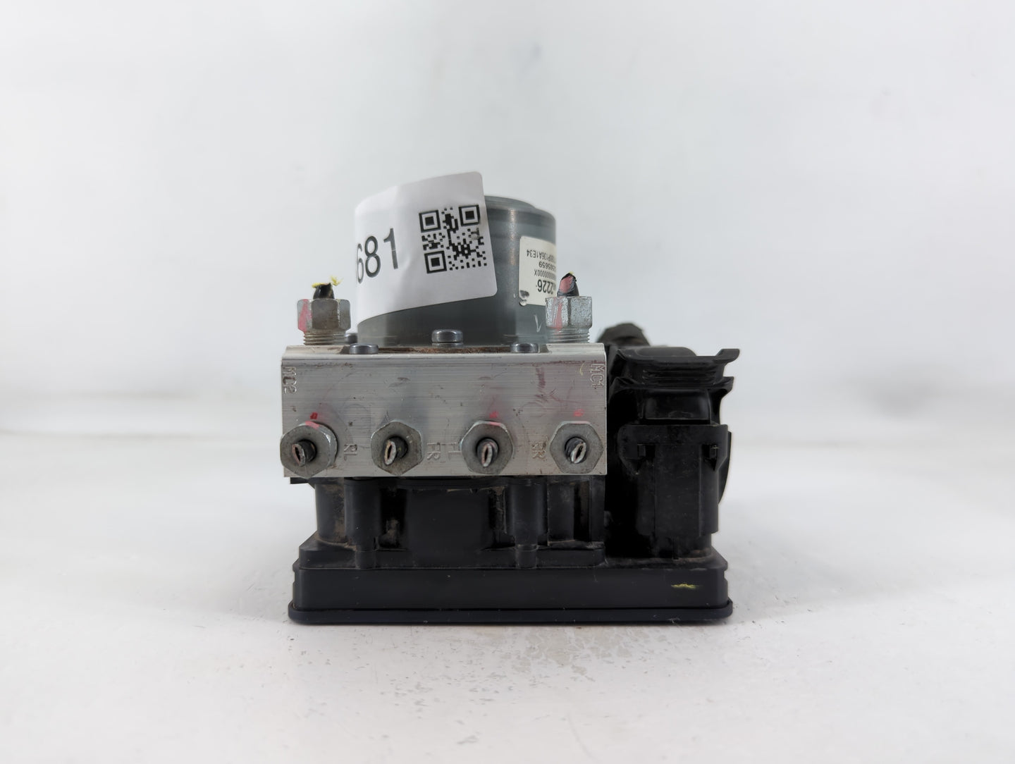 2017-2020 Chevrolet Impala ABS Pump Control Module Replacement P/N:84092226 Fits Fits 2017 2018 2019 2020 OEM Used Auto Part