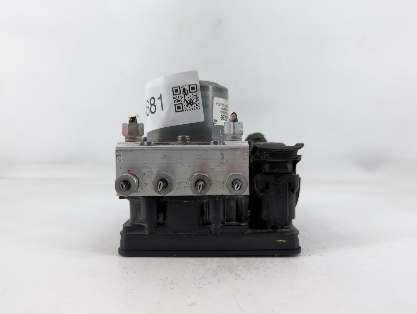 2017-2020 Chevrolet Impala ABS Pump Control Module Replacement P/N:84092226 Fits Fits 2017 2018 2019 2020 OEM Used Auto Part