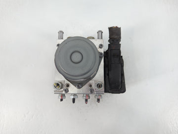 2017-2020 Chevrolet Impala ABS Pump Control Module Replacement P/N:84092226 Fits Fits 2017 2018 2019 2020 OEM Used Auto Parts