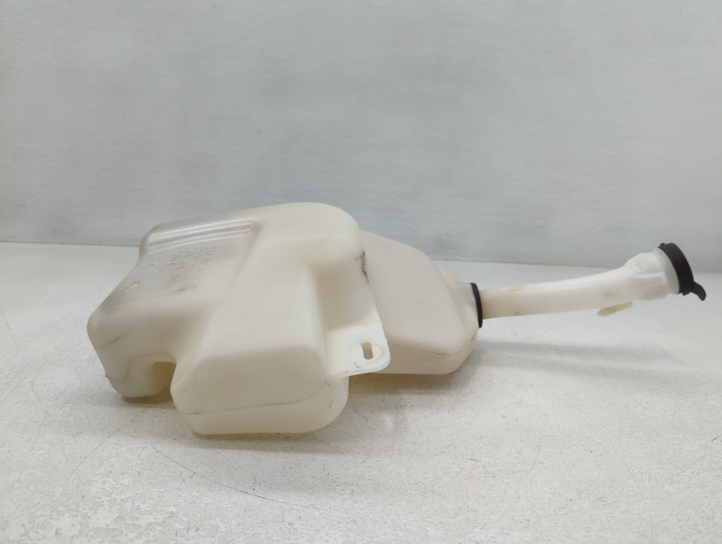 2014-2020 Chevrolet Impala Windshield Washer Fluid Reservoir Bottle Oem - Oemusedautoparts1.com