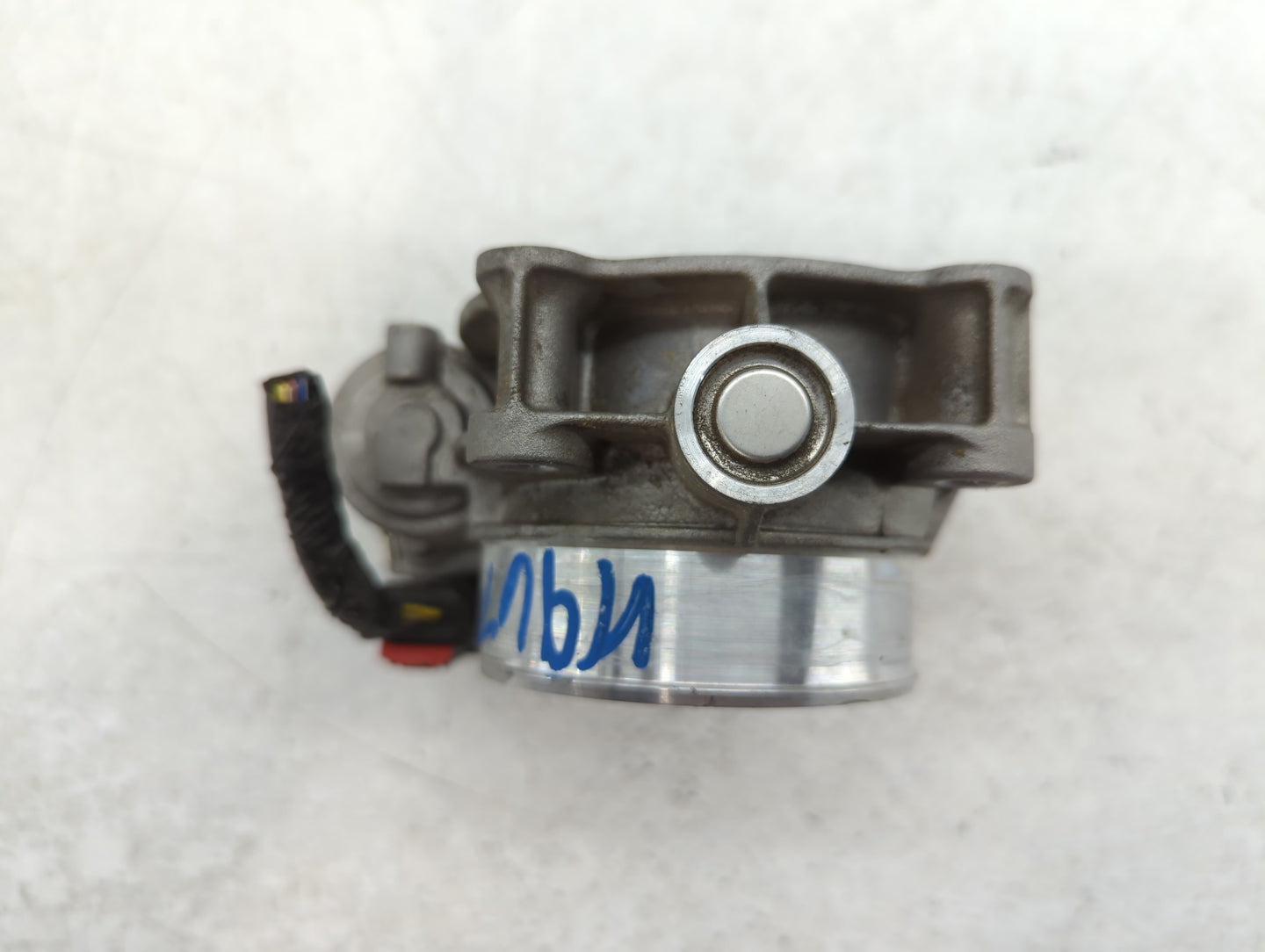 2012-2020 Chevrolet Impala Throttle Body P/N:12670981AA Fits Fits 2012 2013 2014 2015 2016 2017 2018 2019 2020 2021 2022 OEM