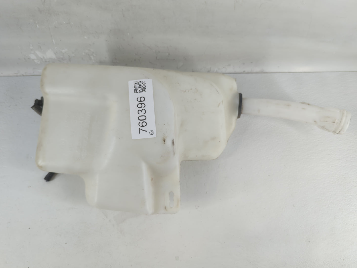 2014-2020 Chevrolet Impala Windshield Washer Fluid Reservoir Bottle Oem - Oemusedautoparts1.com