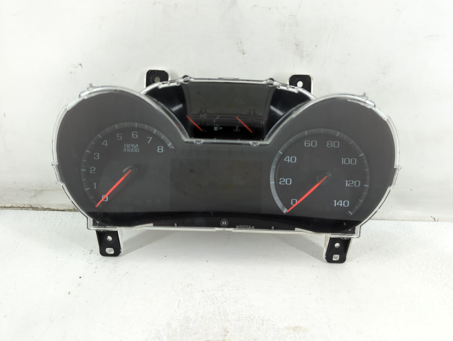 2017-2020 Chevrolet Impala Instrument Cluster Speedometer Gauges P/N:84142077 Fits Fits 2017 2018 2019 2020 OEM Used Auto Pa