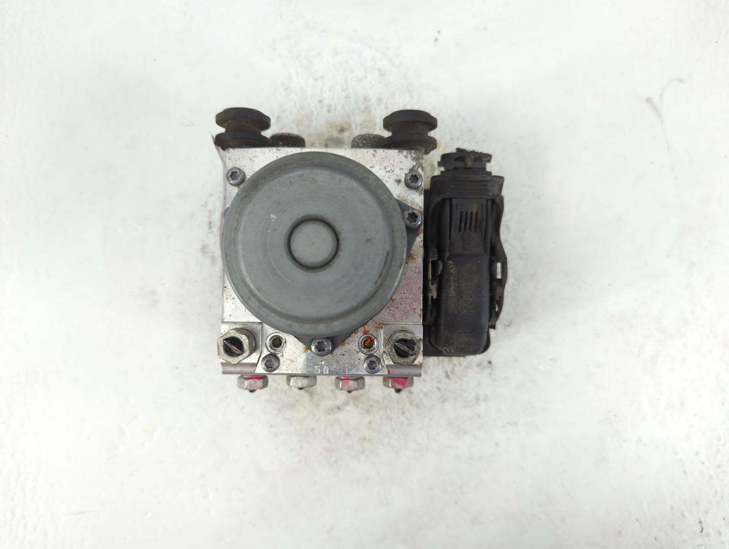 2017-2020 Chevrolet Impala ABS Pump Control Module Replacement P/N:84092228 84092226 Fits Fits 2017 2018 2019 2020 OEM Used 