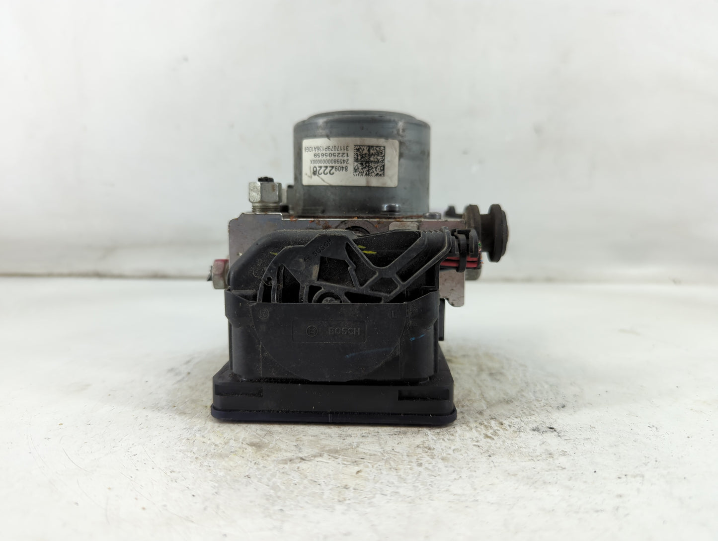 2017-2020 Chevrolet Impala ABS Pump Control Module Replacement P/N:84092228 84092226 Fits Fits 2017 2018 2019 2020 OEM Used 