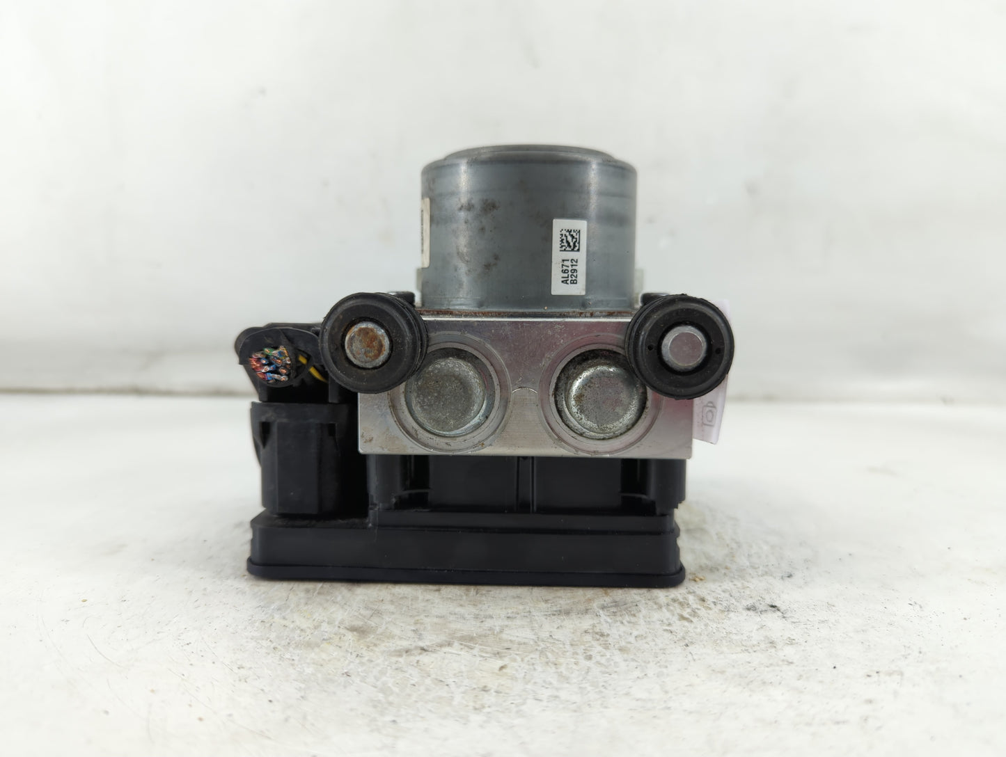 2017-2020 Chevrolet Impala ABS Pump Control Module Replacement P/N:84092228 84092226 Fits Fits 2017 2018 2019 2020 OEM Used 