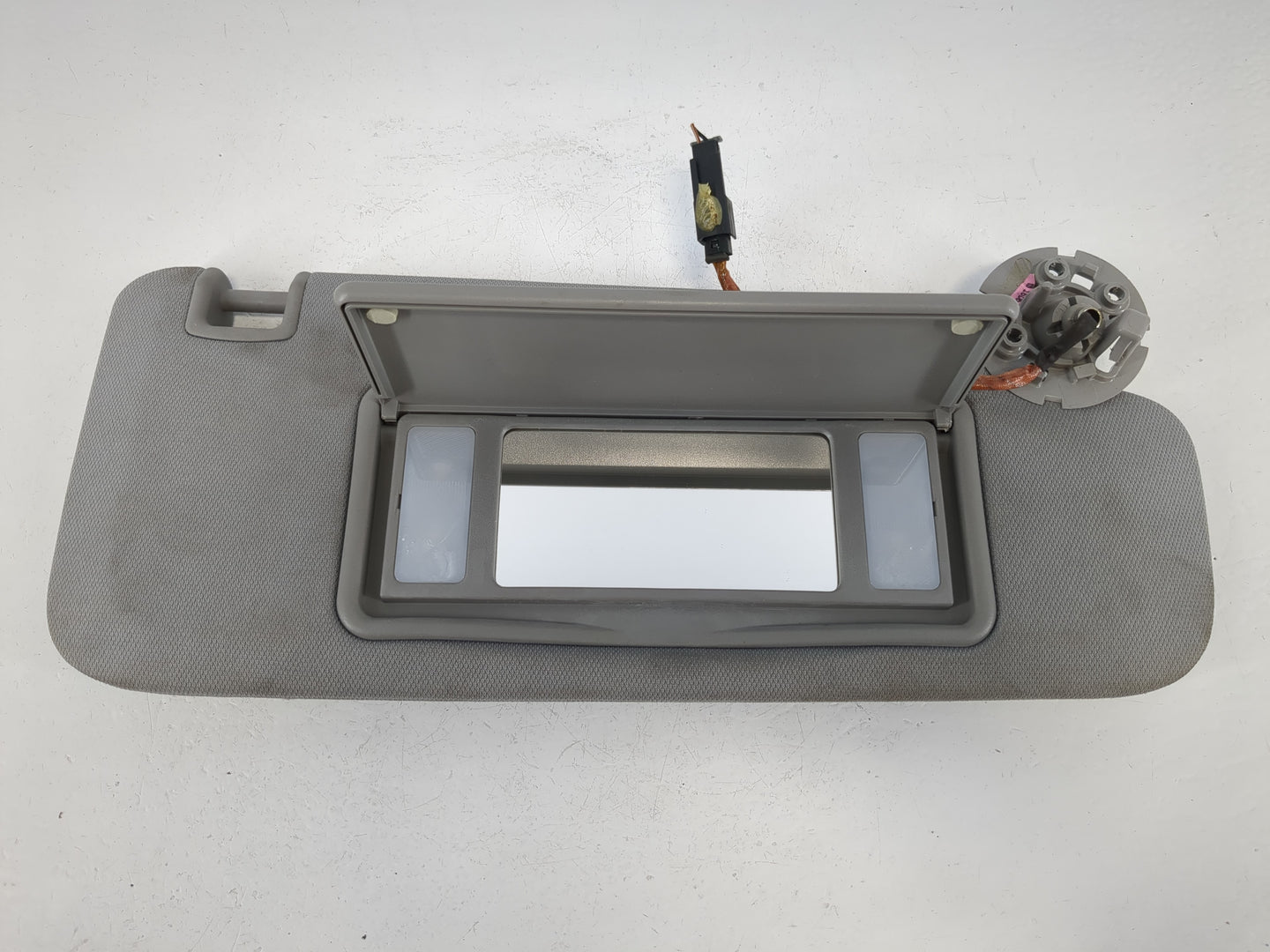 2016-2021 Chevrolet Malibu Sun Visor Shade Replacement Passenger Right Mirror Fits Fits 2016 2017 2018 2019 2020 2021 OEM Us