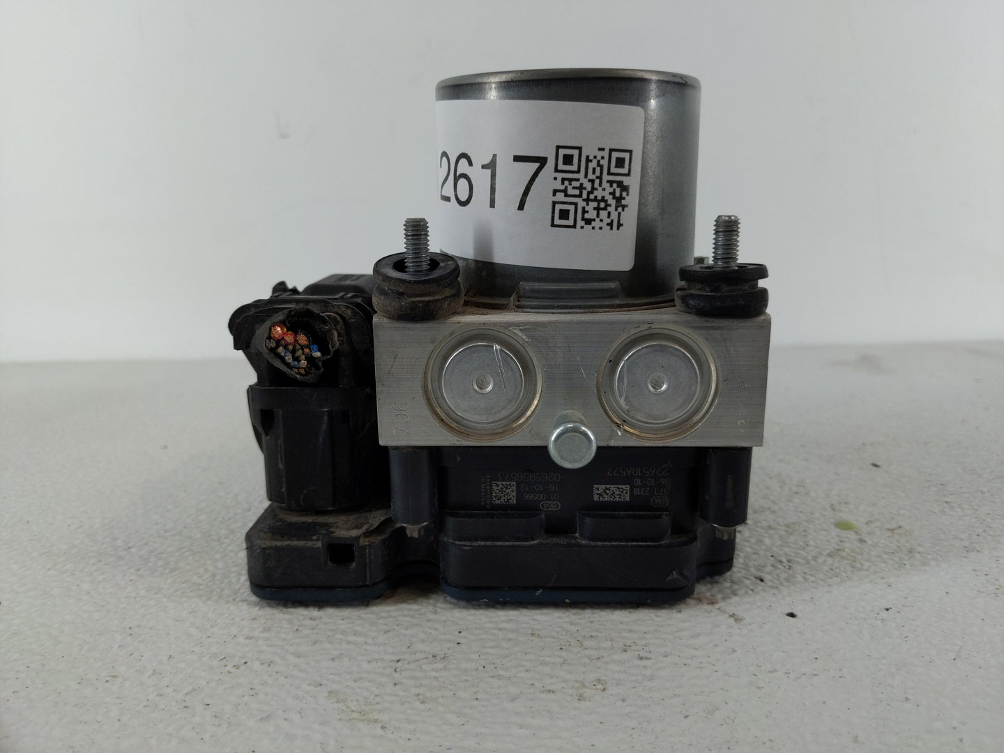 2017 Chevrolet Malibu ABS Pump Control Module Replacement P/N:84139399 Fits OEM Used Auto Parts - Oemusedautoparts1.com