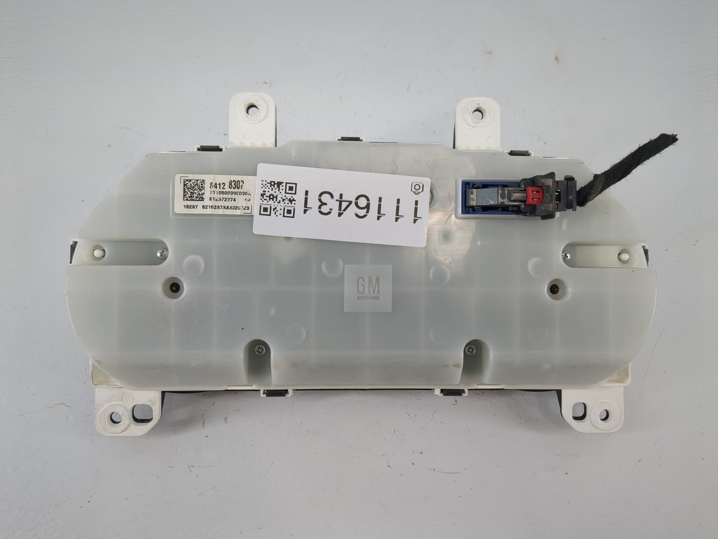 2017 Chevrolet Malibu Instrument Cluster Speedometer Gauges P/N:8412 8302 Fits OEM Used Auto Parts - Oemusedautoparts1.com