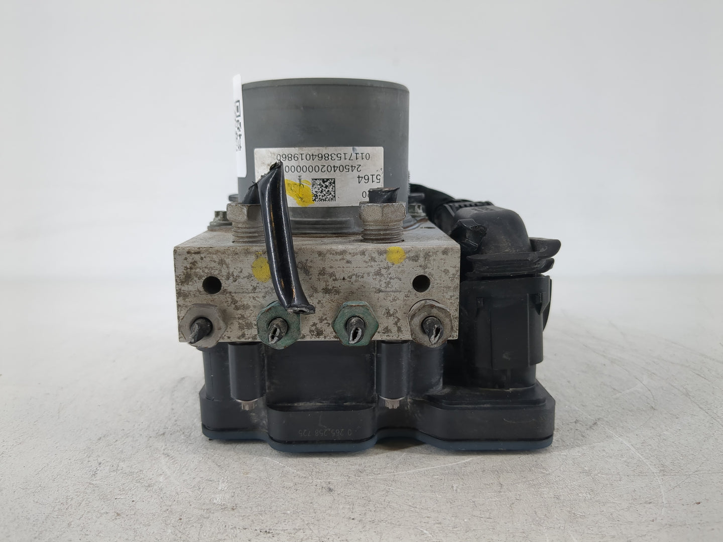 2017 Chevrolet Malibu ABS Pump Control Module Replacement P/N:8420 5164 Fits OEM Used Auto Parts - Oemusedautoparts1.com
