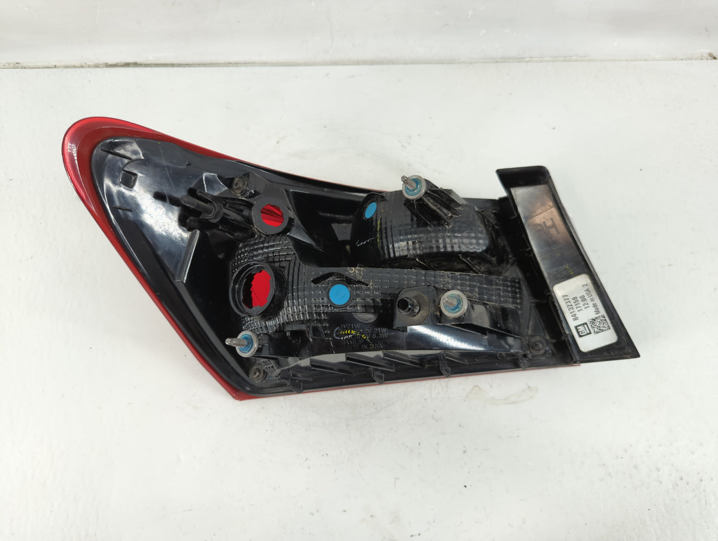 2016-2018 Chevrolet Malibu Tail Light Assembly Passenger Right OEM P/N:84132377 Fits Fits 2016 2017 2018 OEM Used Auto Parts