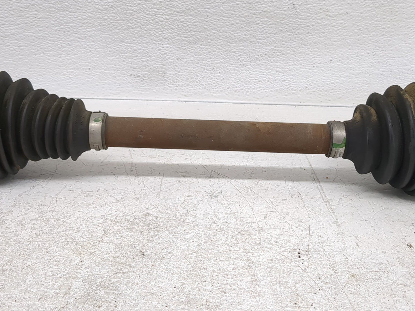 2016-2018 Chevrolet Malibu Axle Shaft Front Driver Cv C/v - Oemusedautoparts1.com