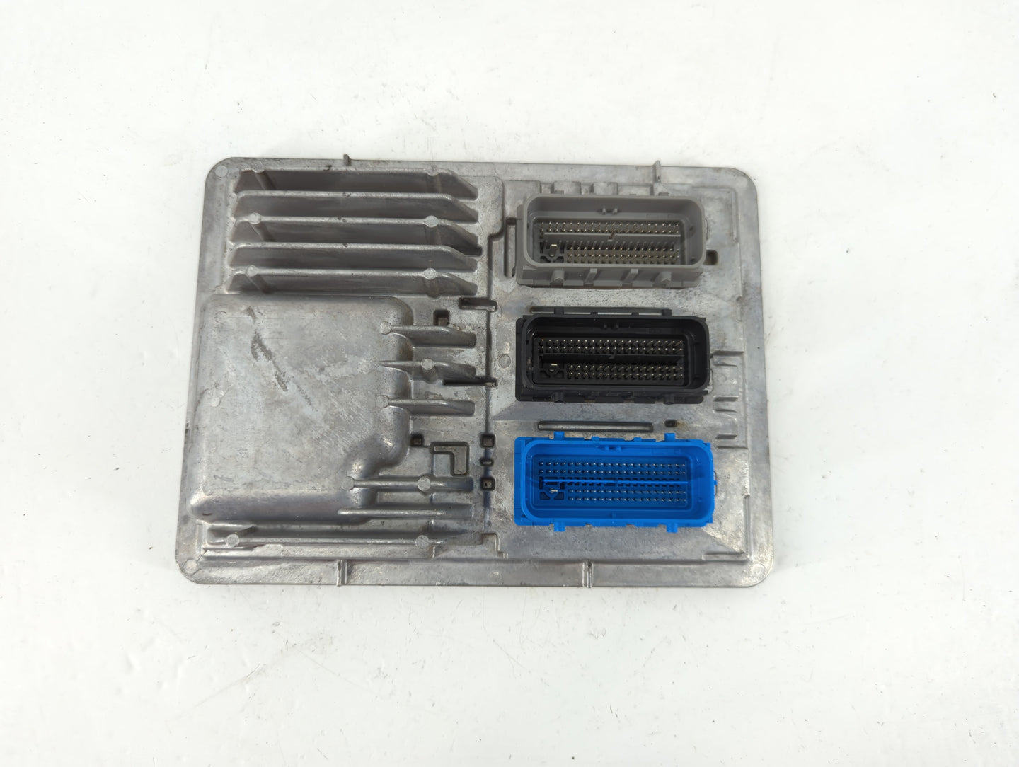 2017-2021 Chevrolet Malibu PCM Engine Control Computer ECU ECM PCU OEM P/N:12680876 Fits Fits 2017 2018 2019 2020 2021 2022 