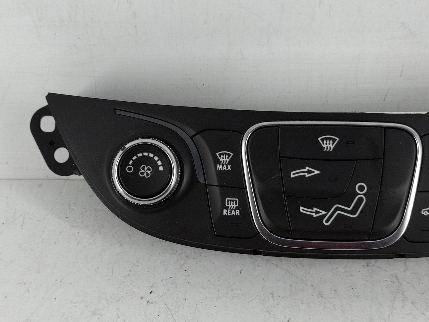 2016-2017 Chevrolet Malibu Climate Control Module Temperature AC/Heater Replacement P/N:23414952 Fits Fits 2016 2017 OEM Use