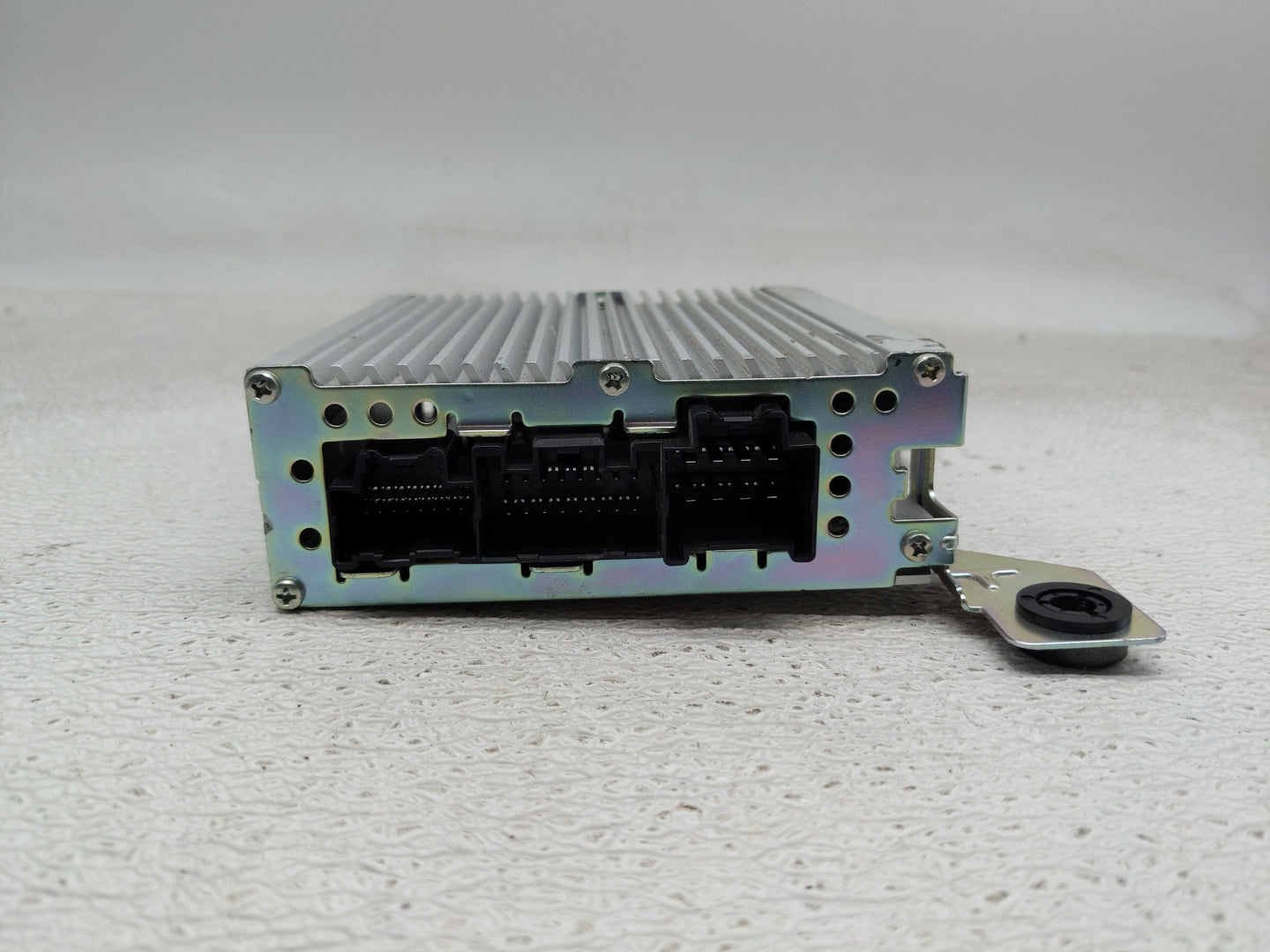 2016-2017 Chevrolet Malibu Radio Speaker Amplifier - Oemusedautoparts1.com
