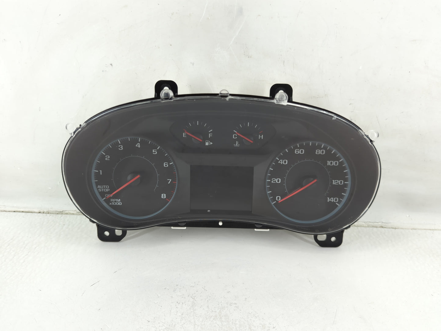 2017-2018 Chevrolet Malibu Instrument Cluster Speedometer Gauges P/N:84128302 Fits Fits 2017 2018 OEM Used Auto Parts - Oemu
